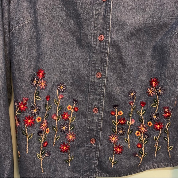 Paul Harris Denim Button-Up Collared Front Embroidered Long Sleeve Blouse, Med. - Picture 3 of 7